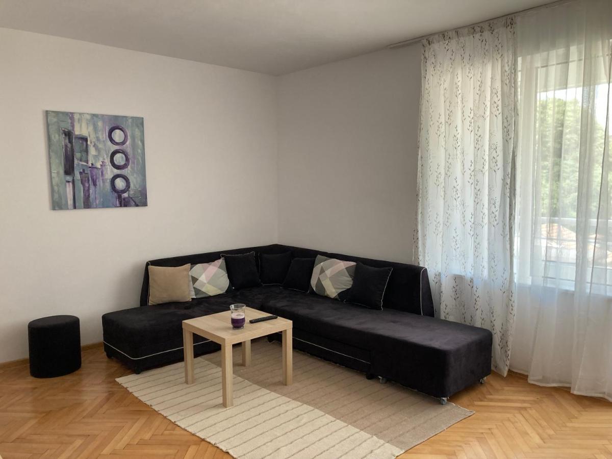 Central Suite Varna Extérieur photo