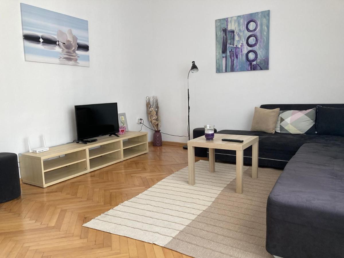 Central Suite Varna Extérieur photo